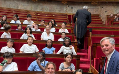 Félicitations aux élèvesde l’école Grange Blanche à Tassin-la-Demi-Lune sélectionnée pour représenter l’académie de Lyon au Parlement des enfants
